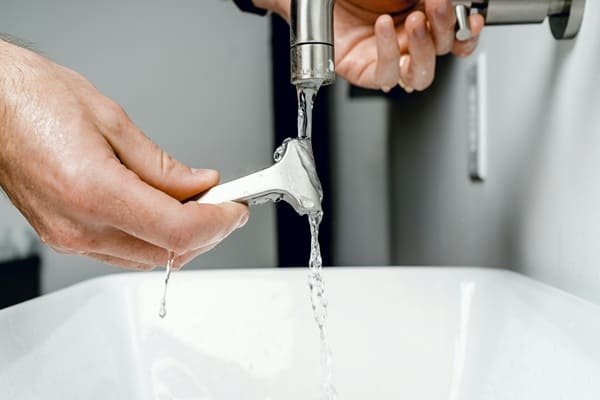 faucet installation & replacement